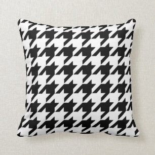 Houndstooth Pattern in Black and White Throw Pillow