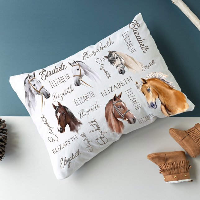 Housse D'oreillers Cadeaux équestres pour filles nom personnalisé (Horses personalized name collage with beautiful horse portraits and name written all over horse gift)
