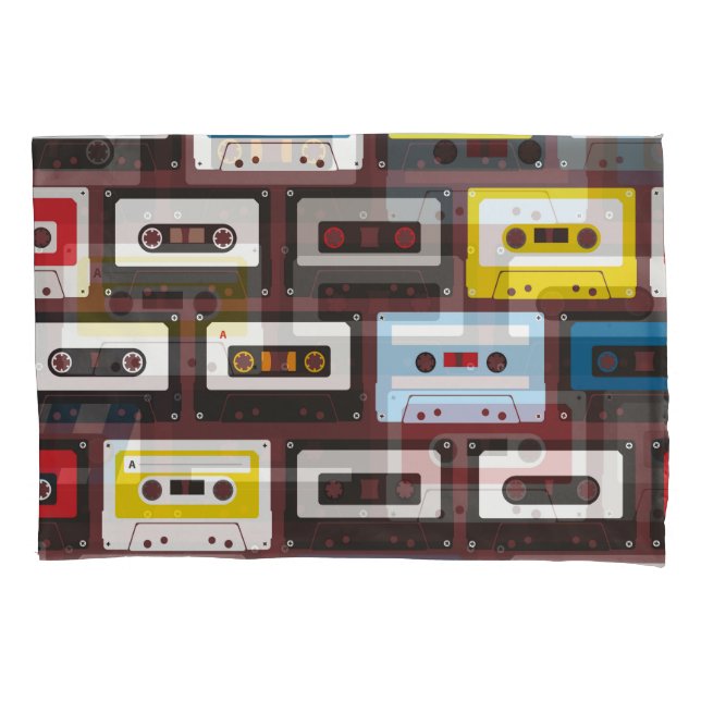 Housse D'oreillers cassettes audio vintages, arrière - plan continu. (devant)