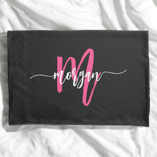 Housse D'oreillers Chaud rose noir moderne Script Girl Monogramme Nom