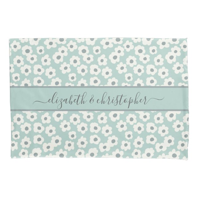 Housse D'oreillers Fleurs vert sauge blanc gris Monogram Boho  (devant-gauche)
