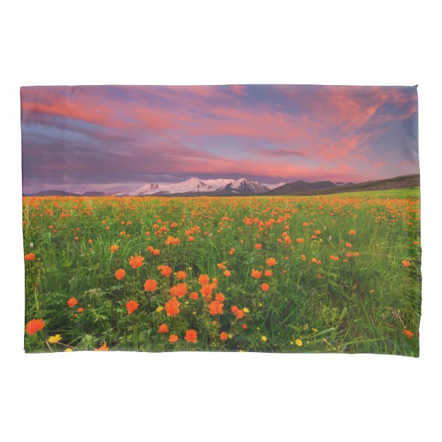 Housse D'oreillers Flowers (homonymie) | Fayot Field Snowcapped Mount (devant)