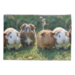 Housse D'oreillers Trois bébés cochons de Guinée,