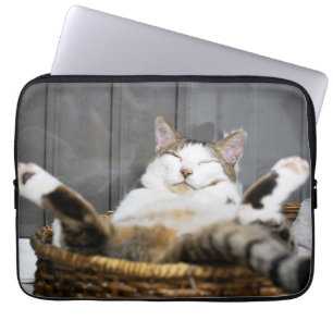 Housse Pour Ordinateur Portable Animaux de bébés cutest   Chat dans le lit