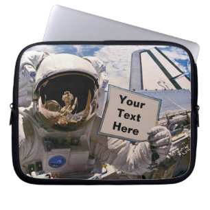 Housse Pour Ordinateur Portable Astronaute de la NASA tenant un panneau - Ajouter