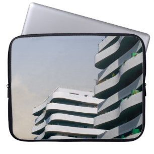 HOUSSE POUR ORDINATEUR PORTABLE BIRD'S EYE VUE SUR DEUX BÂTIMENTS DE TOUR