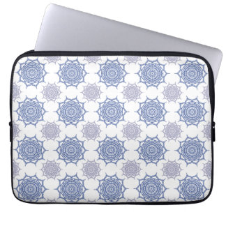 Housse Pour Ordinateur Portable Bleu hivernal Boho tendance, Motif Mandala blanc Z