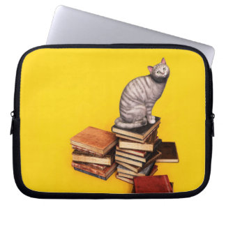 Housse Pour Ordinateur Portable British Cat on a stack of books Laptop Sleeve