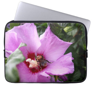 Housse Pour Ordinateur Portable Bumblebebe sur la fleur d'Hibiscus