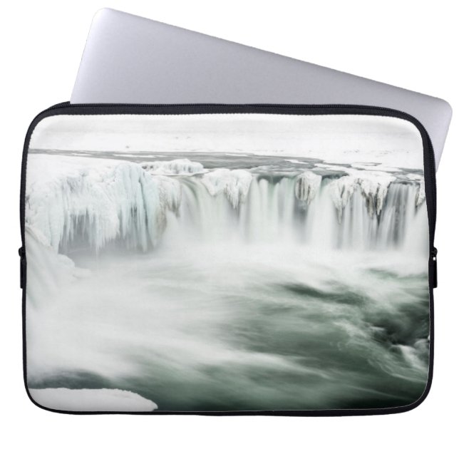 Housse Pour Ordinateur Portable Cascade de Godafoss, hiver, Islande (Devant)