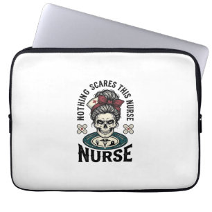 Housse Pour Ordinateur Portable Chemise d'infirmière Halloween Graphique de crâne 
