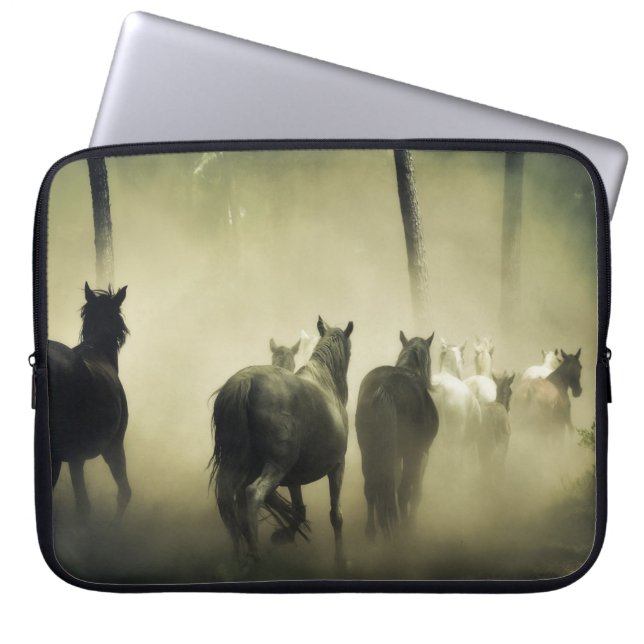 Housse Pour Ordinateur Portable Chevaux sauvages en course (Devant)