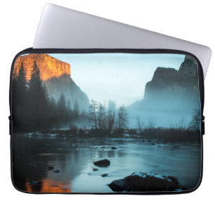 Housse Pour Ordinateur Portable Coucher du soleil brumeux dans Yosemite
