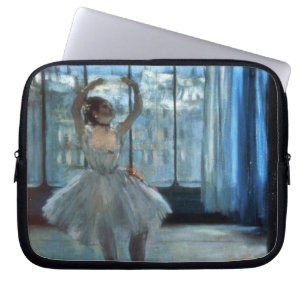 Housse Pour Ordinateur Portable Danseur d'Edgar Degas devant une fenêtre