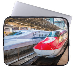 Housse Pour Ordinateur Portable Deux Shinkansen à la gare de Tokyo