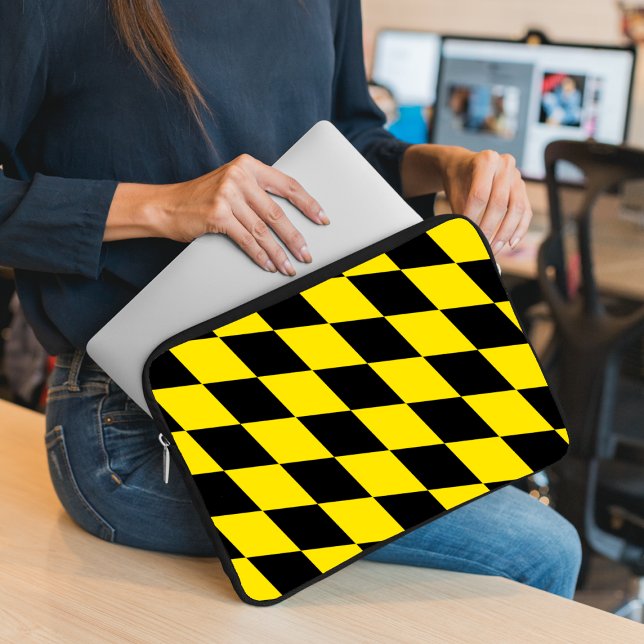 Housse Pour Ordinateur Portable Drapeau diamant de Bavière noire et jaune Motif (Créateur téléchargé)