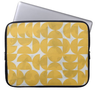 Housse Pour Ordinateur Portable Fille avec parapluie sous la pluie. illustration d