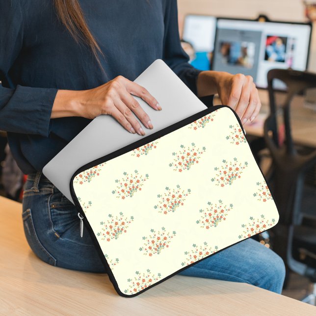 Housse Pour Ordinateur Portable Fleurs Bleues, Fleurs Rouges, Motif De Fleurs (Créateur téléchargé)