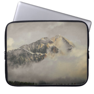 HOUSSE POUR ORDINATEUR PORTABLE LA NEIGE COUVERT LA MONTAGNE SOUS LE CIEL NUAGE PE