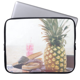 Housse Pour Ordinateur Portable Photographie minimaliste de l'ananas près des sand