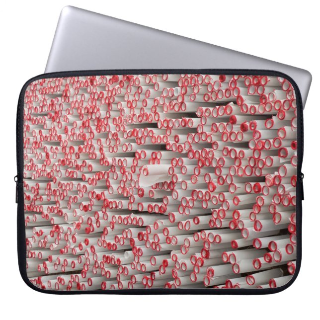 Housse Pour Ordinateur Portable Pile de papiers roulés (Devant)