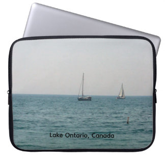 Housse Pour Ordinateur Portable Sailboats on Lake Ontario, Canada laptop sleeve