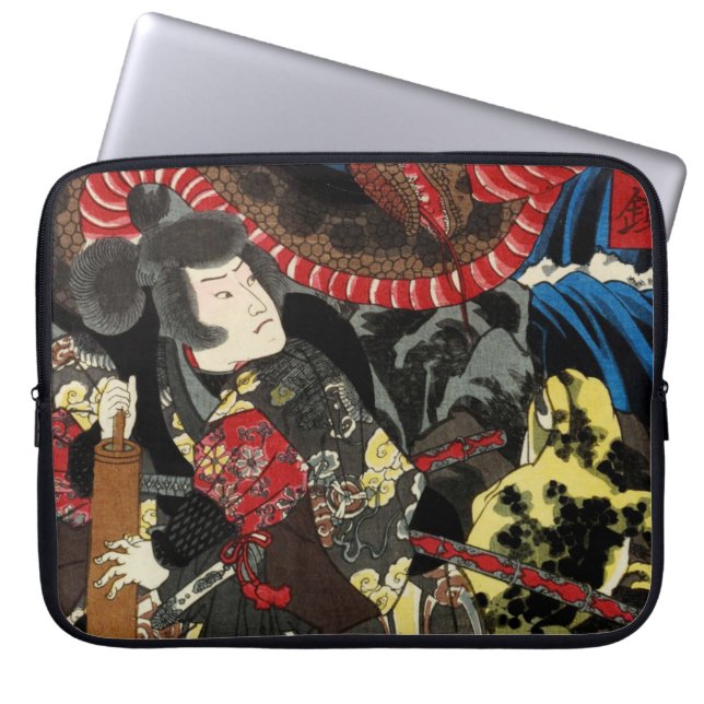 HOUSSE POUR ORDINATEUR PORTABLE SAMOURAÏ LUTTANT CONTRE UN CRAPAUD SERPENT GÉANT (Devant)