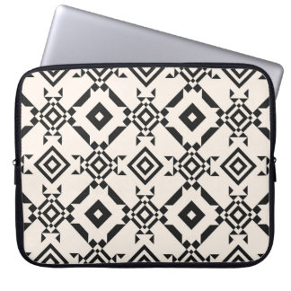 Housse Pour Ordinateur Portable Un ornement ethnique moderne. Blanc noir vintage g
