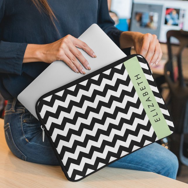 Housse Pour Ordinateur Portable Zigzag noir et blanc, Motif Chevron, Votre nom (Créateur téléchargé)