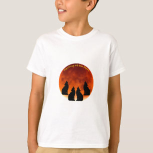 Howling at the Moon. T-Shirt