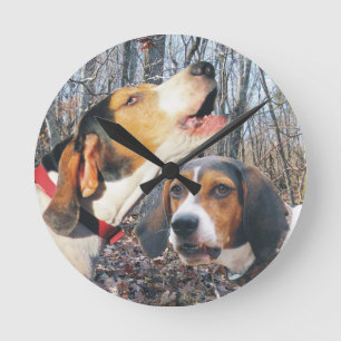 Howling Treeing Walker Coonhound Woodland Clock