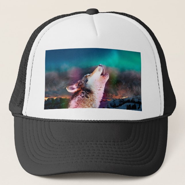 Howling wolf in the mountains trucker hat (Front)