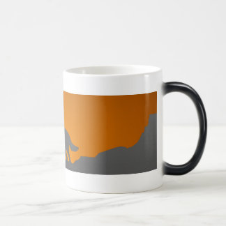 Howling wolf morphing mug