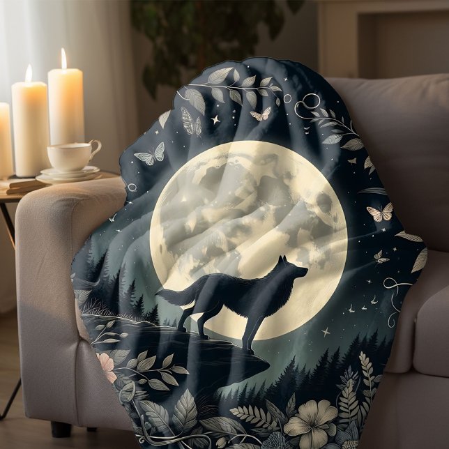 Howling Wolf Throw Blanket (Creator Uploaded)