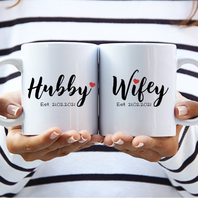Hubby & Wifey Couple Mug (Personnaliser Wifey) (Créateur téléchargé)