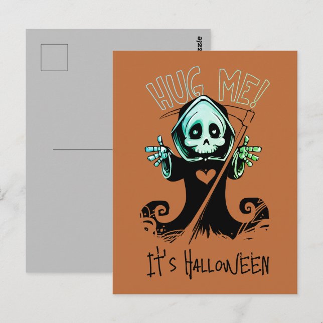 Hug Me It's Halloween  Postcard (Front/Back)