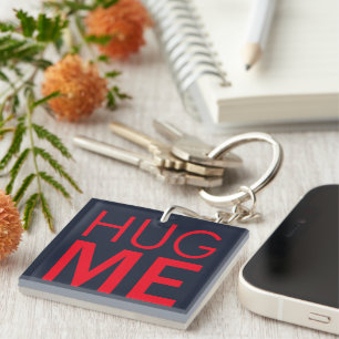 Hug me keychain