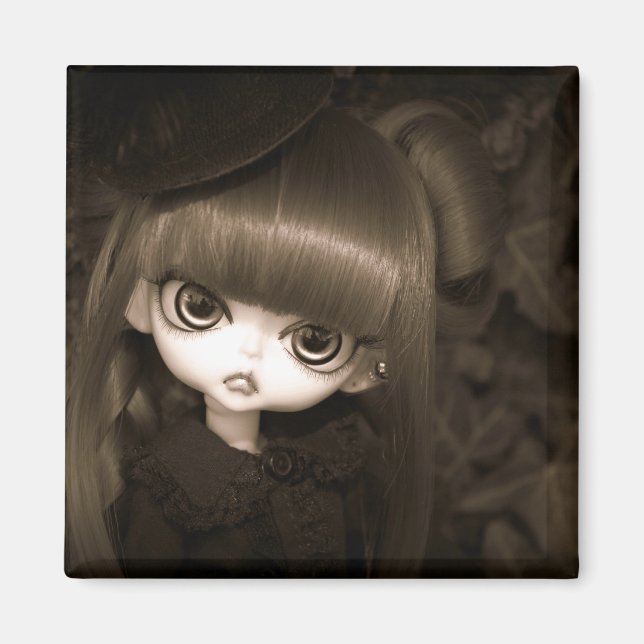 Hujoo Witch Magnet (Front)