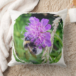 Hummer's room - ornamental cushions with natural p