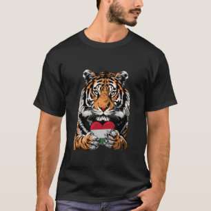 Hungarian Roots Hungary Tiger Heart Hungarian Flag T-Shirt