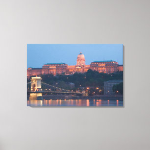 HUNGARY, Budapest: Szechenyi (Chain) Bridge, Canvas Print