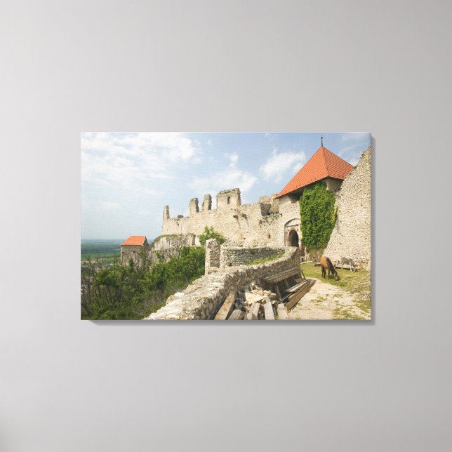 HUNGARY, Lake Balaton Region, SUMEG: Sumeg Canvas Print (Front)