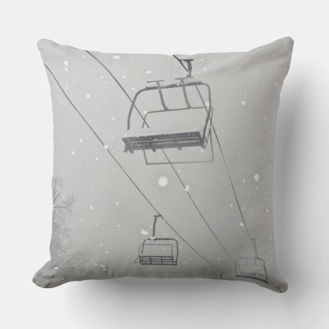 Hunter 3 throw pillow (Front)