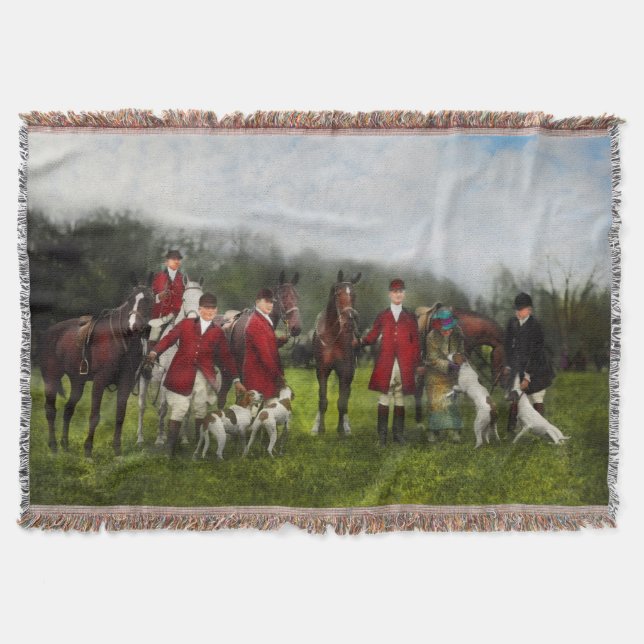 Hunter - The fox hunt - Tally-ho 1924 Throw Blanket (Front)
