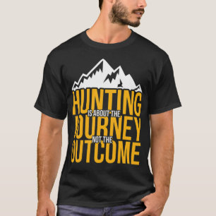 Hunting doggie school chocolate lab  T-Shirt