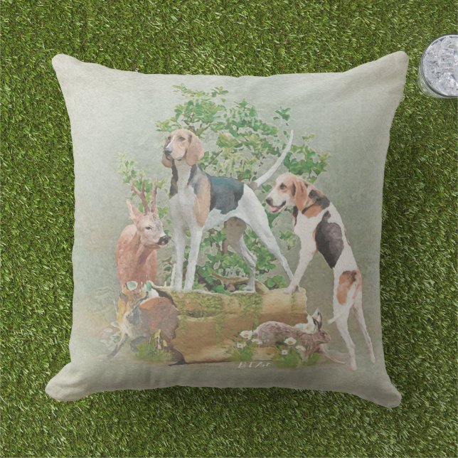 Hunting with hounds     outdoor pillow (Grass)