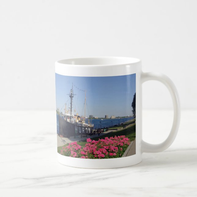 Huron Lightship summer mug (Right)