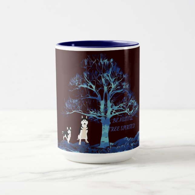 Huskies deux tonnes de tasse de café. (Centre)