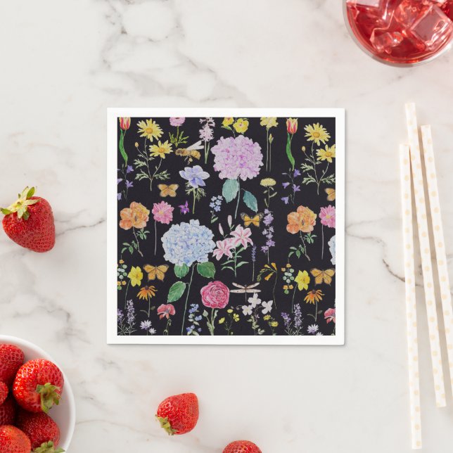 hydrangea garden  flowers collection  in black napkin (Insitu)