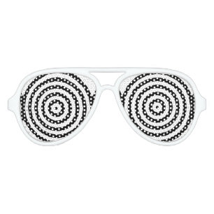 Hypnotic Circle Design in Black and White Aviator Sunglasses